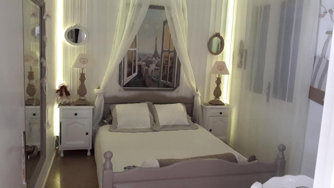 Chambres D'Hotes Chez Catherine A Reus Chambre De Paris Avec Salle De Bains Privee Екстериор снимка